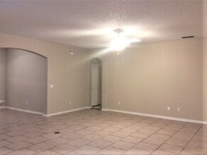 1658 Silk Tree Cir in Sanford, FL - Building Photo - Building Photo