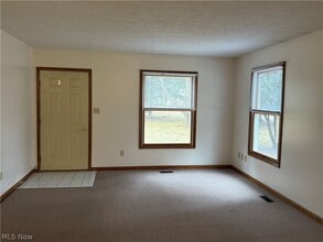 4044 Mogadore Rd in Kent, OH - Building Photo - Building Photo