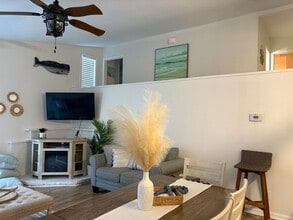 1100 W Durham St in Kill Devil Hills, NC - Building Photo - Building Photo