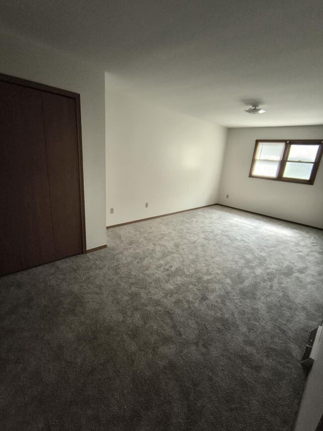 4208 Foxfire Ct in Toledo, OH - Building Photo - Building Photo