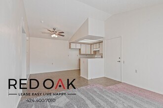 3642 N Garey Ave in Pomona, CA - Foto de edificio - Building Photo