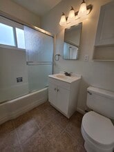 134 Paseo De La Concha, Unit #B in Redondo Beach, CA - Foto de edificio - Building Photo