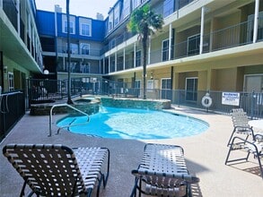 921 Marine Dr in Galveston, TX - Building Photo - Building Photo
