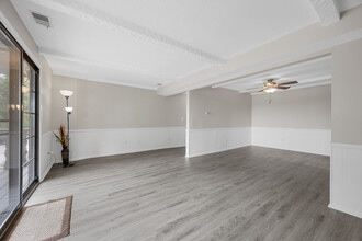 1512 1st Ave, Unit C205N in Coralville, IA - Building Photo - Building Photo