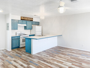 El Campo Apartments in Albuquerque, NM - Building Photo - Building Photo