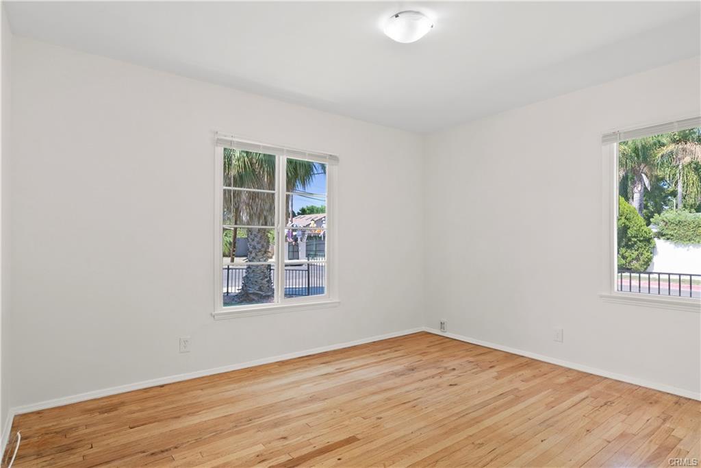 6230 Zelzah Ave in Los Angeles, CA - Building Photo