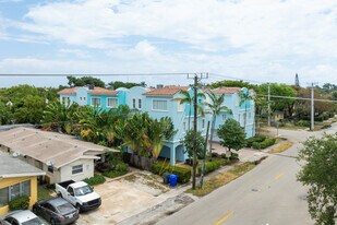 1705 Johnson St in Hollywood, FL - Building Photo