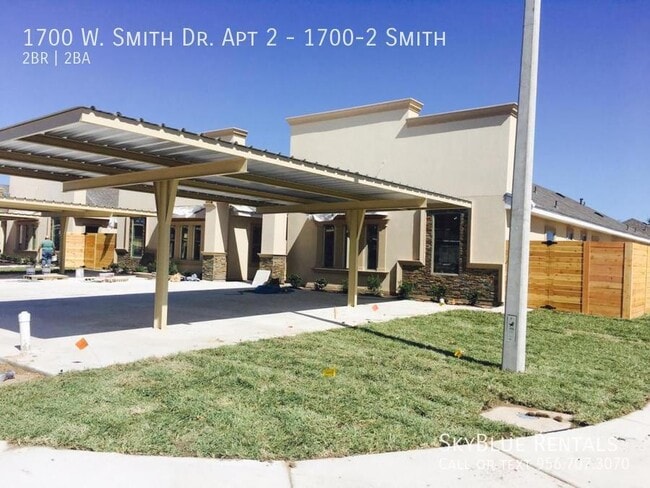property at 1700 W Smith Dr