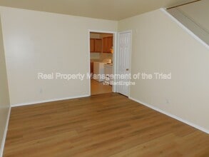 2405 E Florida St in Greensboro, NC - Building Photo - Building Photo