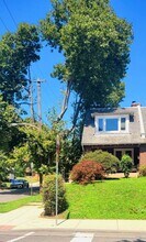 501 E Mt Airy Ave in Philadelphia, PA - Foto de edificio - Building Photo