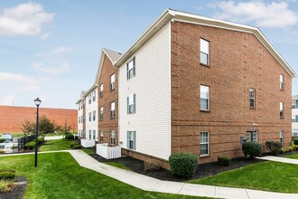 Enclave at Albany Park in Westerville, OH - Building Photo - Building Photo