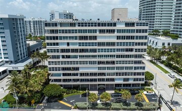 345 N Fort Lauderdale Beach Blvd in Fort Lauderdale, FL - Building Photo - Building Photo