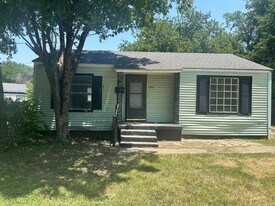 2844 Toluca Ave in Dallas, TX - Building Photo