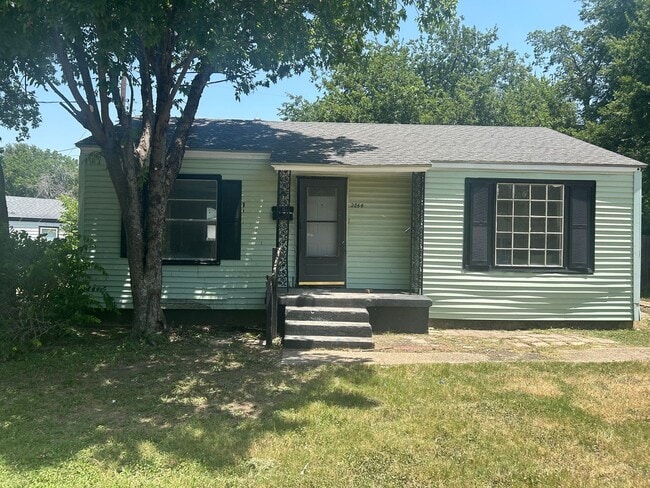 property at 2844 Toluca Ave