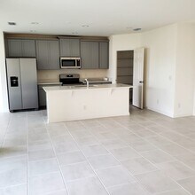 3649 Yarian Dr in Haines City, FL - Building Photo - Building Photo