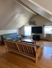 300 Cattell St, Unit apartment one in Easton, PA - Foto de edificio - Building Photo
