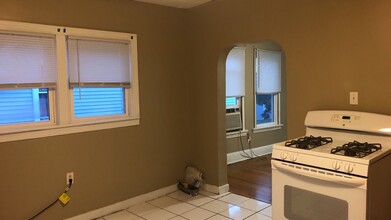 1153 Sherburne Ave in St. Paul, MN - Building Photo - Building Photo