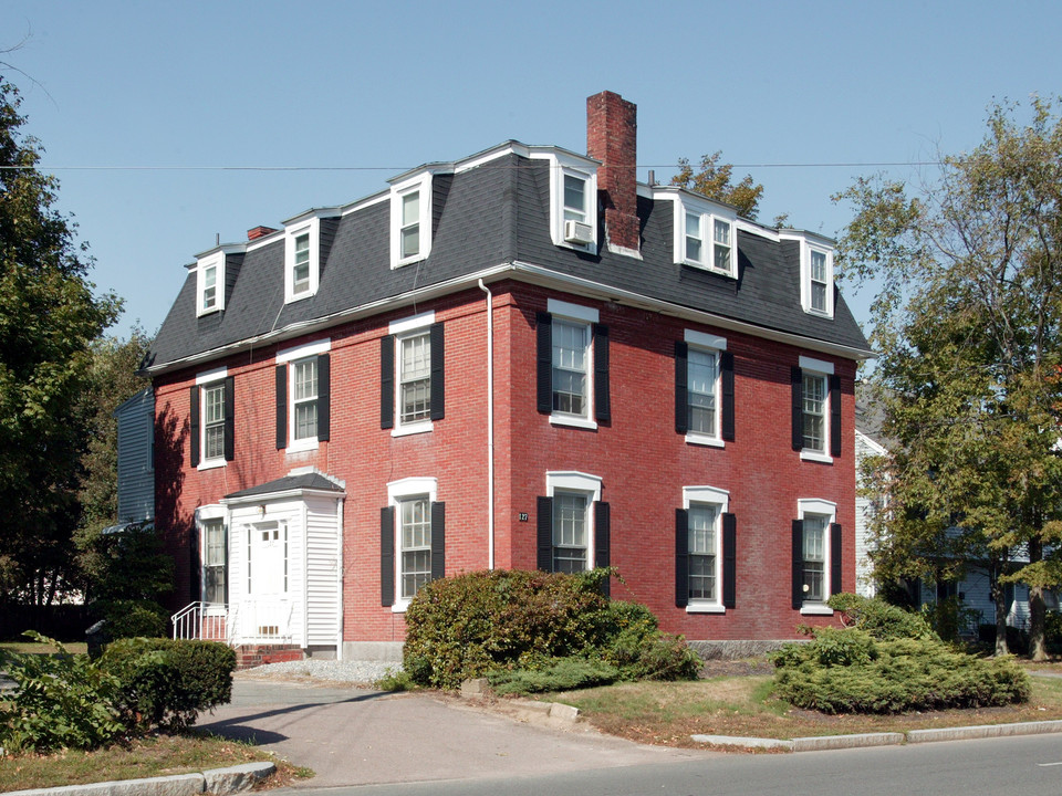 127 Sylvan St in Danvers, MA - Building Photo