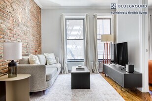 202 E 13th St in New York, NY - Building Photo