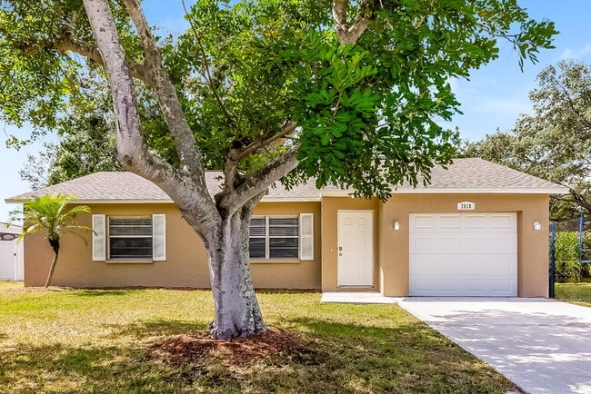 property at 7018 12th Ct E