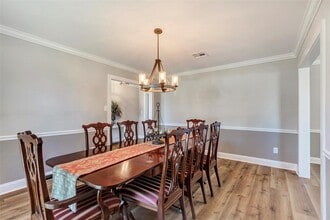 10715 Cedar Creek Dr in Houston, TX - Building Photo - Building Photo