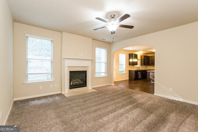 6281 Allen Rd SW in Mableton, GA - Foto de edificio - Building Photo