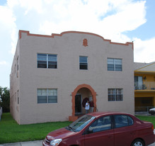 2244 SW 9th St Apartments