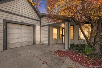 2261 N York Ct in Denver, CO - Building Photo - Building Photo