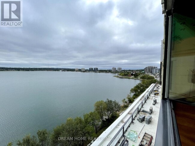 185 Dunlop St E in Barrie, ON - Building Photo - Building Photo