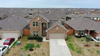 13416 Silver Egret Ln in Texas City, TX - Building Photo