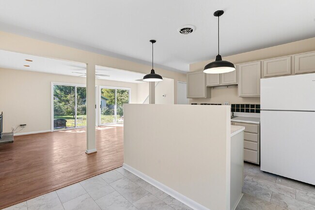 316 Mt Vernon Pl in Rockville, MD - Building Photo - Building Photo