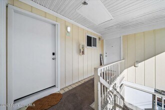 419 Ocean Ave in Melbourne Beach, FL - Foto de edificio - Building Photo