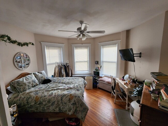 134 Brooks St in Boston, MA - Building Photo - Building Photo