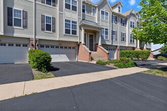 3576 Gabrielle Ln in Aurora, IL - Building Photo - Building Photo
