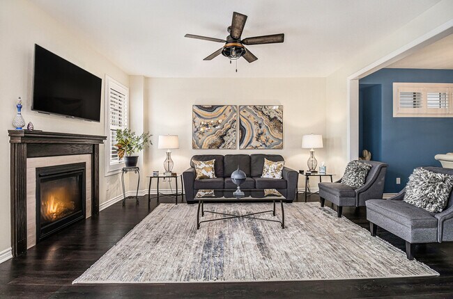 905 Finescale Way in Ottawa, ON - Building Photo - Building Photo