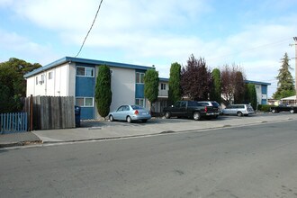 510 E L St in Benicia, CA - Building Photo - Building Photo