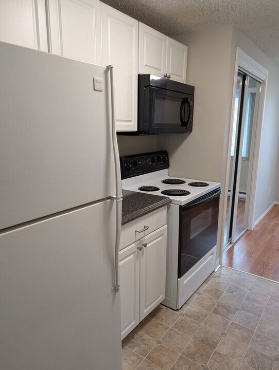 6301 Robinson Rd in Lockport, NY - Building Photo