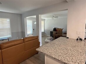 4921 33rd Terrace N in St. Petersburg, FL - Building Photo - Building Photo