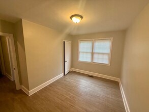 314-316-316 N Ireland St in Burlington, NC - Building Photo - Building Photo