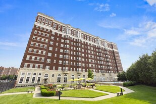 The Marott Apartments in Indianapolis, IN - Building Photo