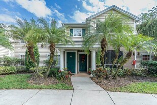 7411 Vista Way in Bradenton, FL - Building Photo