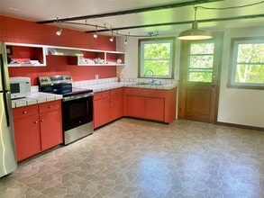 244 Old Pawling Rd in Pawling, NY - Building Photo - Building Photo