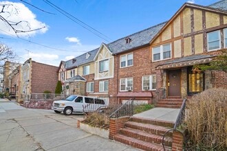 1824 Summerfield St, Unit 2nd Floor in Ridgewood, NY - Foto de edificio - Building Photo