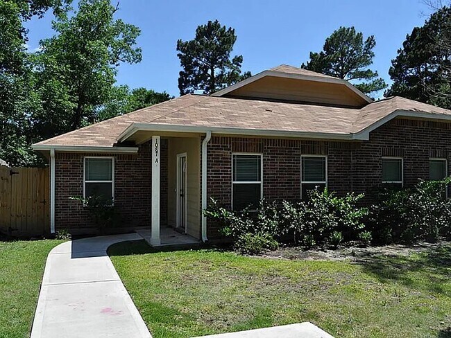 property at 1087 Mann Rd