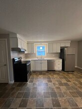 56 Hall St in Manchester, NH - Building Photo - Building Photo