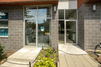 BASINS OF LE HAVRE in Montréal, QC - Building Photo - Building Photo