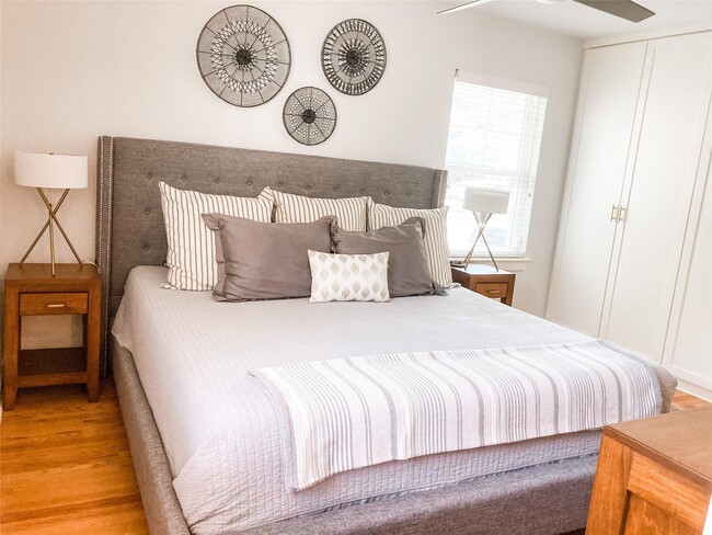 property at 5546 Pagewood Ln