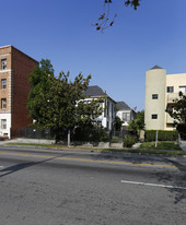 831 S Wilton Pl Apartments