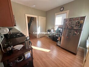 374 Highland Ave, Unit T in Somerville, MA - Building Photo - Building Photo