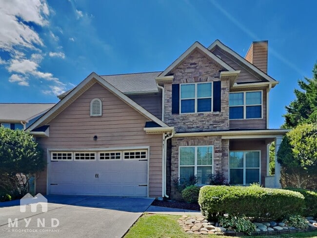 property at 15 Hamilton Blvd NW